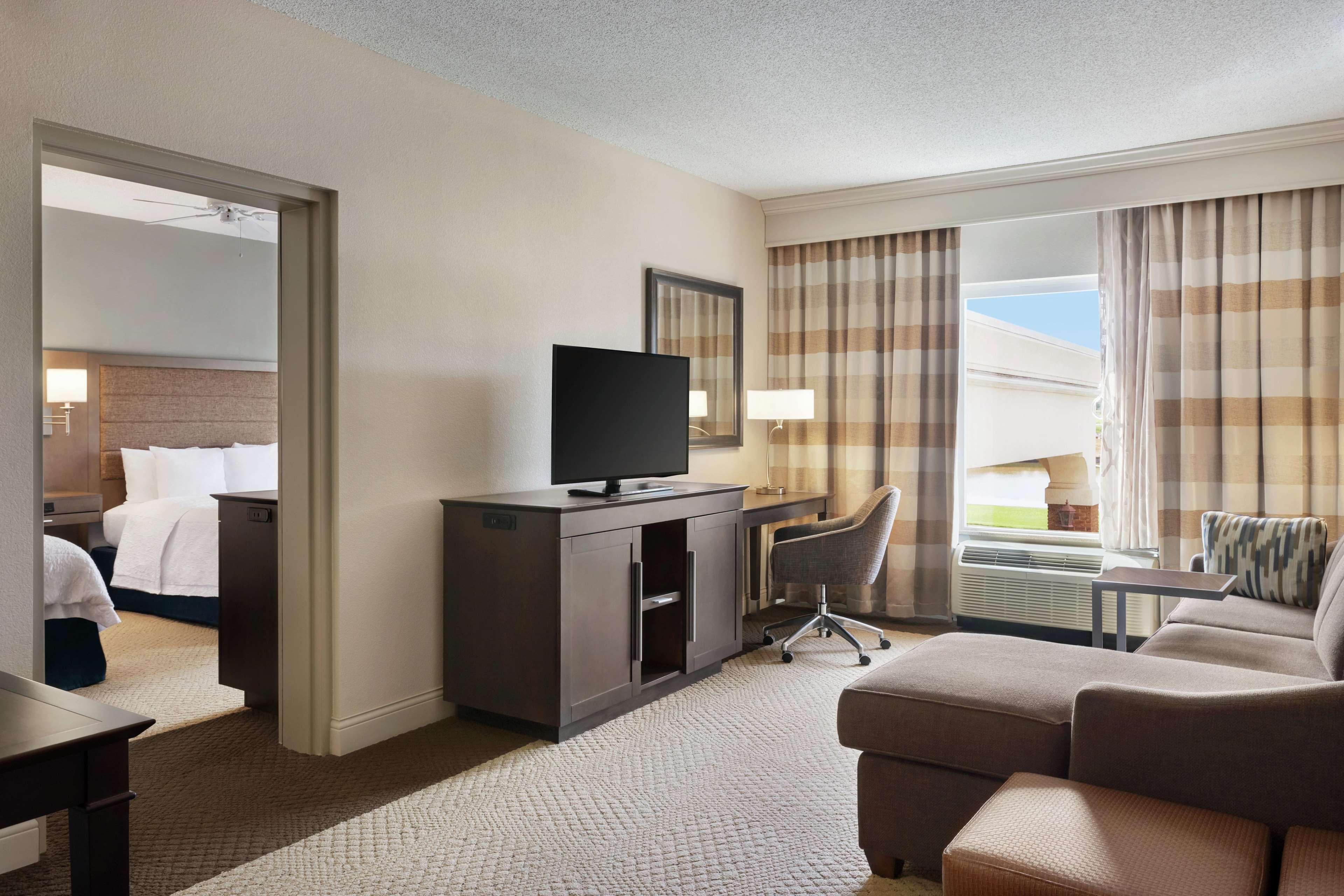 Hampton Inn & Suites Montgomery-Eastchase Экстерьер фото