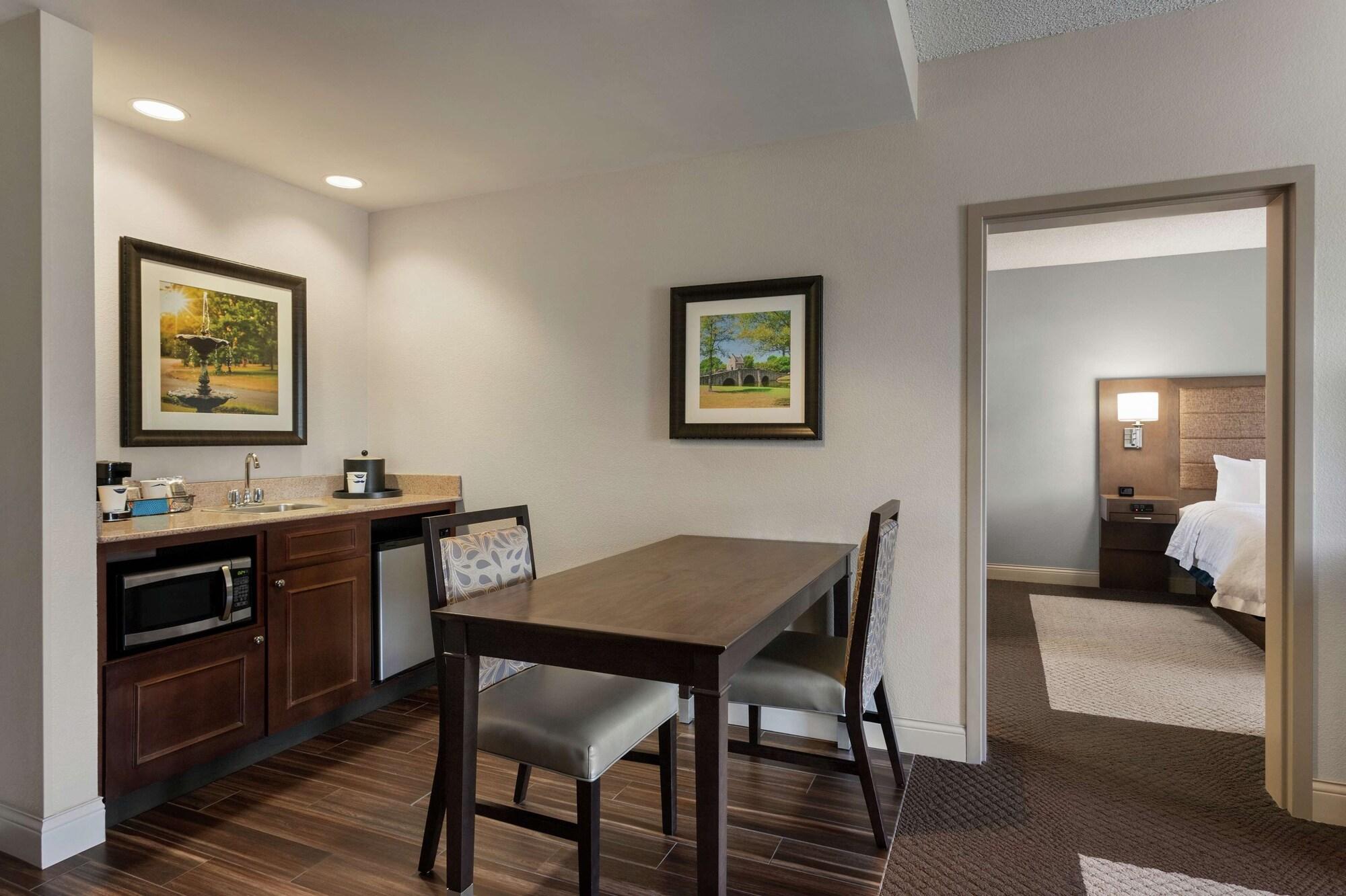 Hampton Inn & Suites Montgomery-Eastchase Экстерьер фото