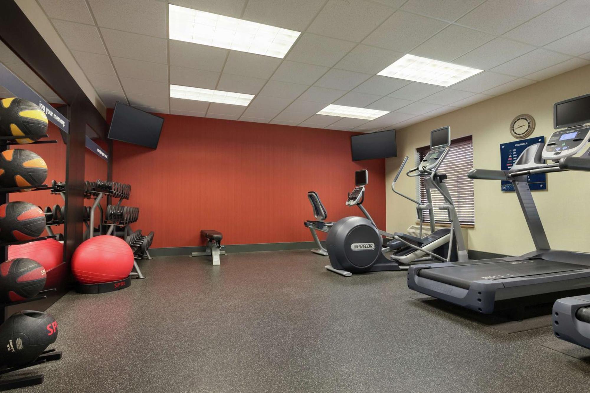 Hampton Inn & Suites Montgomery-Eastchase Экстерьер фото