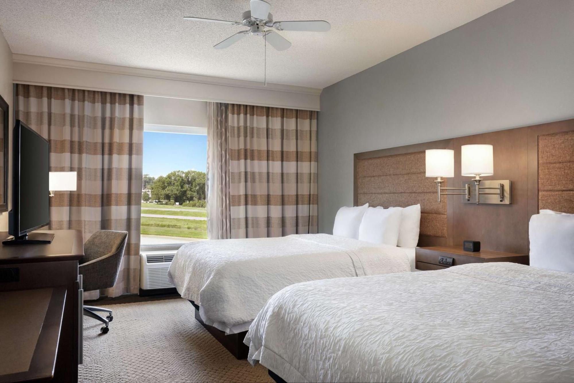 Hampton Inn & Suites Montgomery-Eastchase Экстерьер фото