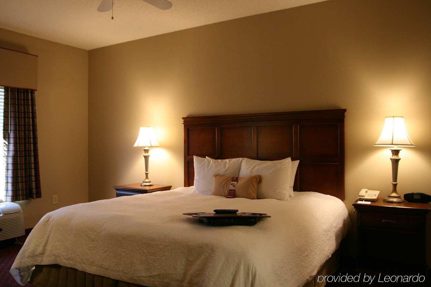 Hampton Inn & Suites Montgomery-Eastchase Номер фото